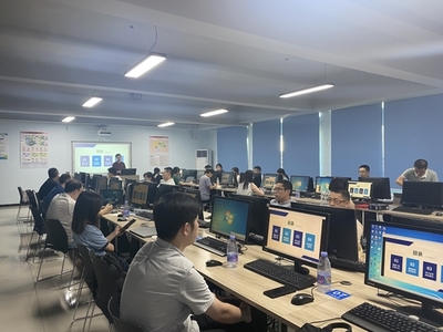 2022年福建省大學(xué)生人工智能創(chuàng)意賽--開(kāi)源鴻蒙開(kāi)發(fā)者大賽師資培訓(xùn)圓滿落幕，助力福建軟件人才培養(yǎng)